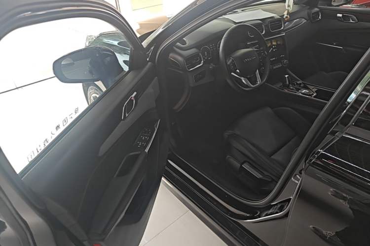 Used Lynk & Co 03 2020 1.5TD DCT Sport Edition Driver Seat