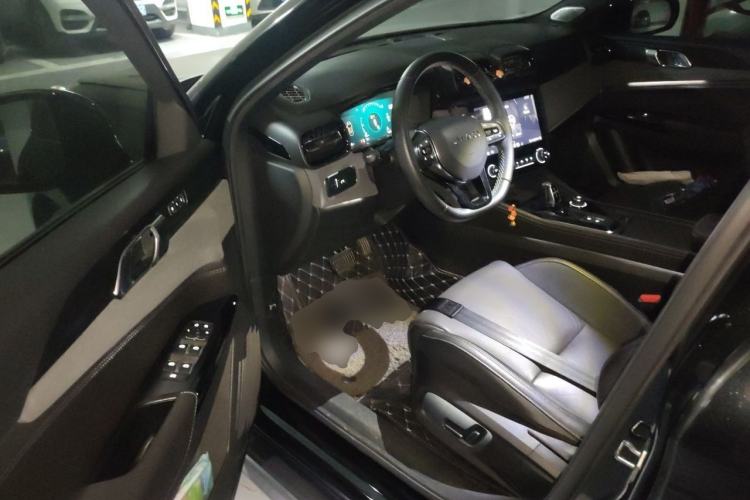 Used Lynk & Co 03 2020 1.5TD DCT JingPro Edition Driver Seat