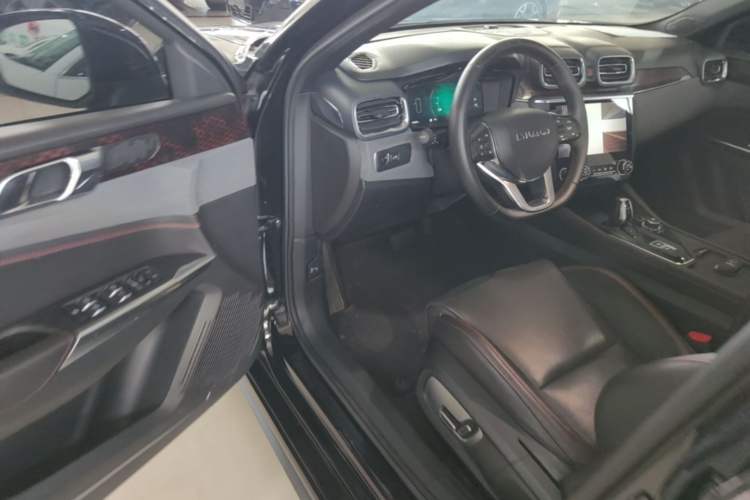 Used Lynk & Co 03 2020 2.0TD Automatic Trend Edition Driver Seat