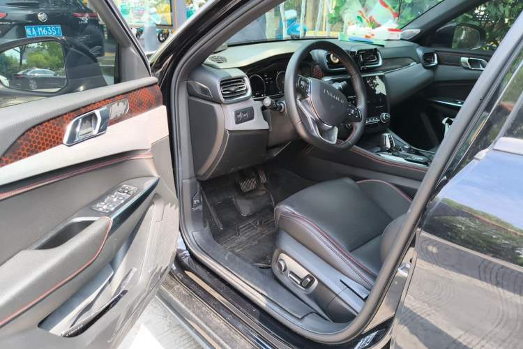 Used Lynk & Co 03 2020 1.5TD DCT JingPro Edition Driver Seat