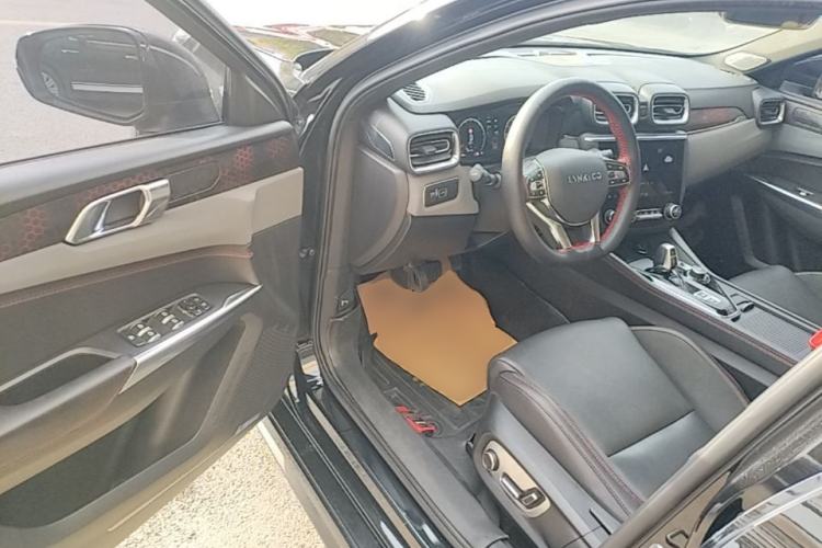 Used Lynk & Co 03 2020 1.5TD DCT JingPro Edition Driver Seat