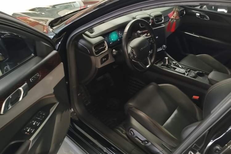 Used Lynk & Co 03 2020 2.0TD Automatic Jing Pro Edition Driver Seat