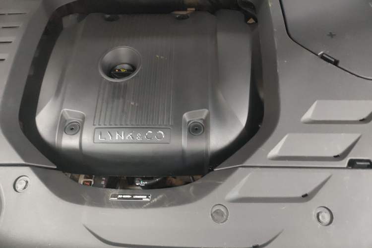 Used Lynk & Co 03 2020 2.0TD Automatic Jing Pro Edition Engine Bay