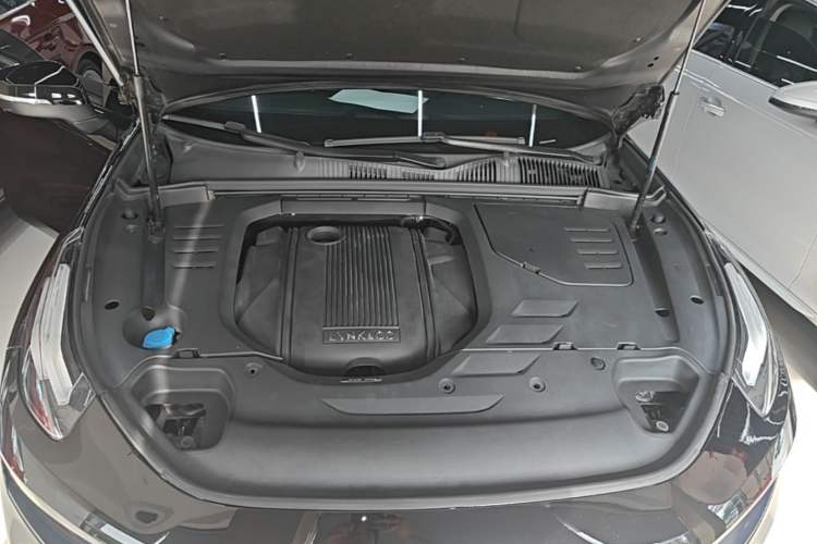 Used Lynk & Co 03 2020 1.5TD DCT Sport Edition Engine Bay