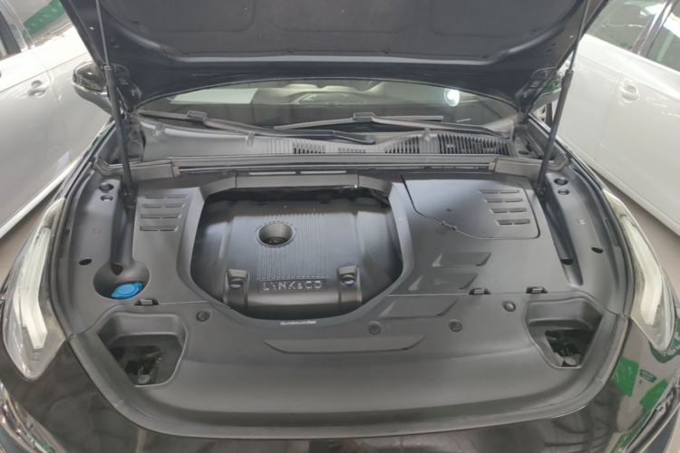 Used Lynk & Co 03 2020 2.0TD Automatic Trend Edition Engine Bay