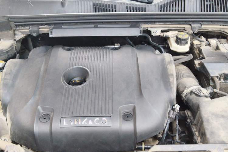 Used Lynk & Co 03 2020 2.0TD Automatic Jing Pro Edition Engine Bay