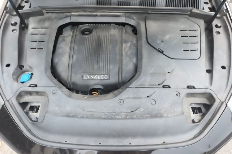 Used Lynk & Co 03 2020 1.5TD DCT JingPro Edition Engine Bay