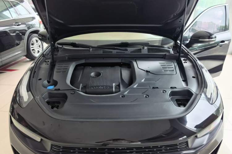 Used Lynk & Co 03 2020 2.0TD Automatic Jing Pro Edition Engine Bay