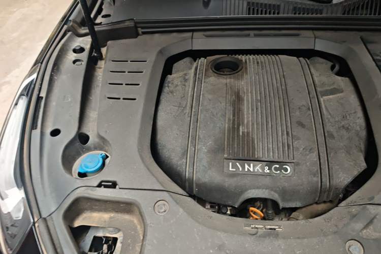 Used Lynk & Co 03 2020 1.5TD DCT JingPro Edition Engine Bay Right