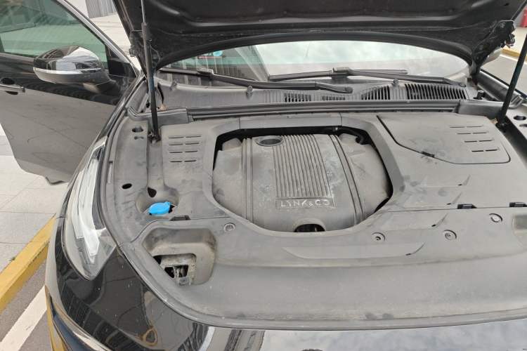 Used Lynk & Co 03 2020 1.5TD DCT JingPro Edition Engine Bay Right