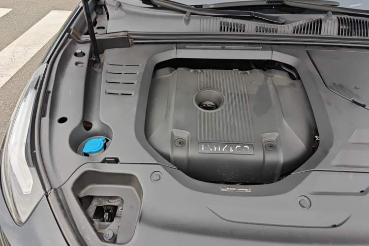 Used Lynk & Co 03 2020 2.0TD Automatic Trend Edition Engine Bay Right