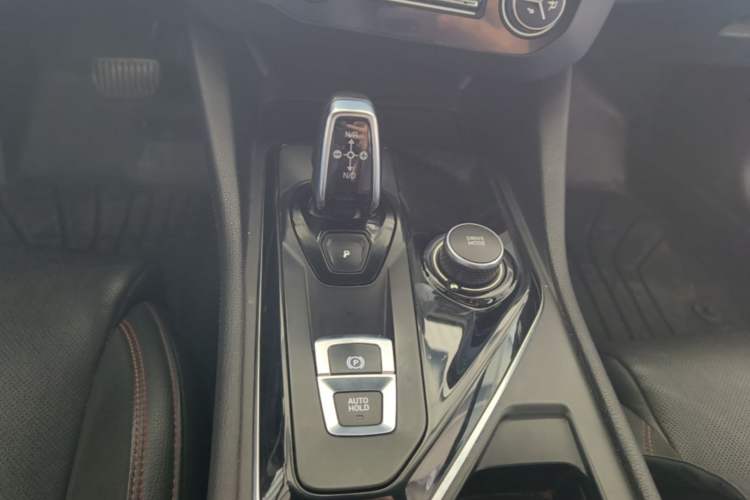 Used Lynk & Co 03 2020 2.0TD Automatic Trend Edition Gear Lever