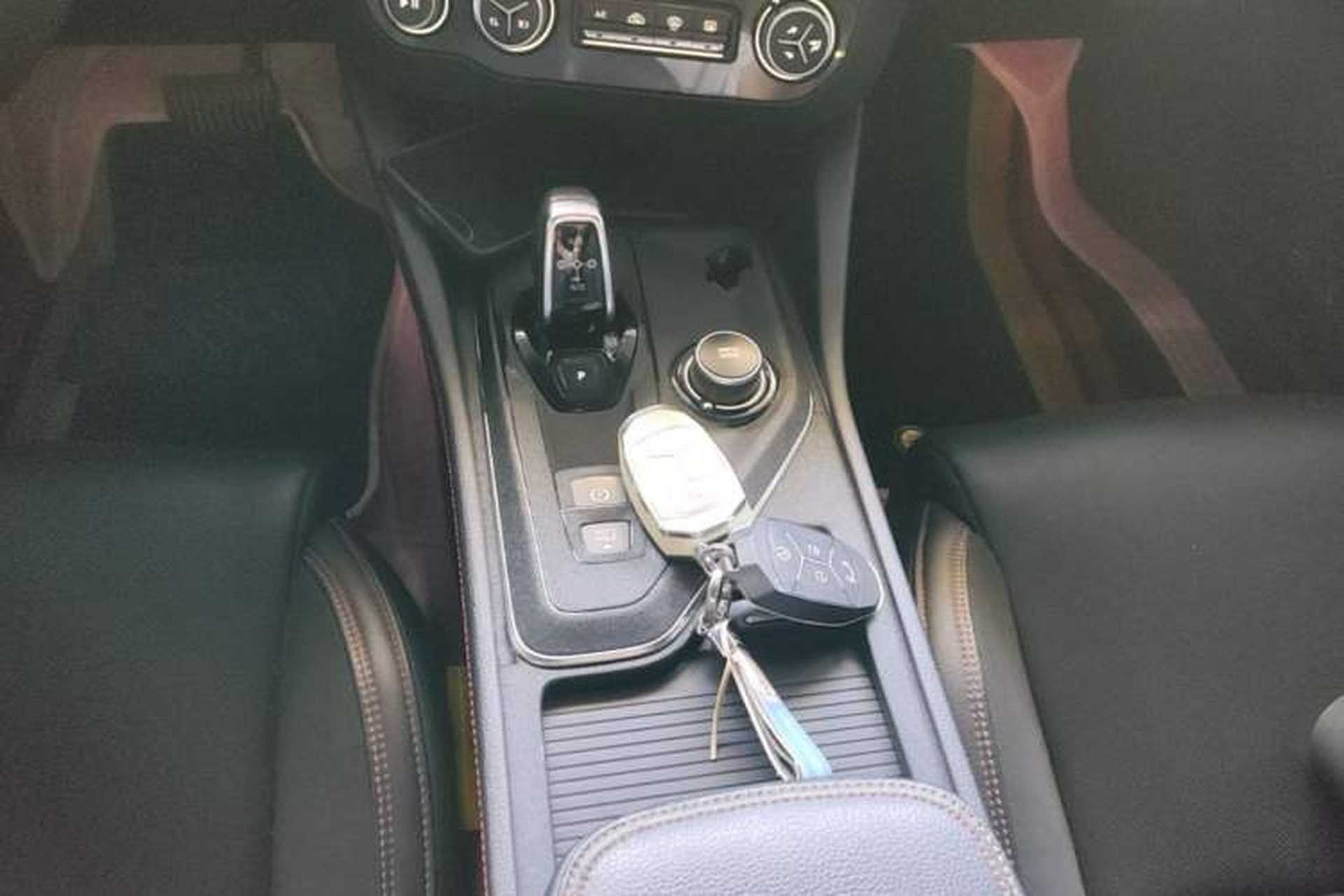 Used Lynk & Co 03 2020 1.5TD DCT JingPro Edition Gear Lever