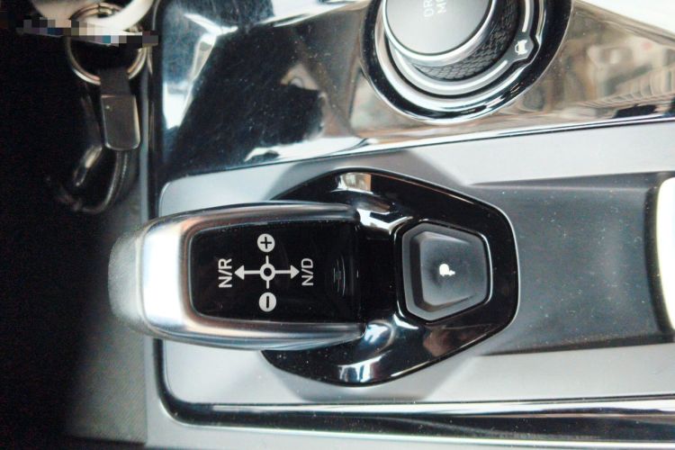 Used Lynk & Co 03 2020 2.0TD Automatic Jing Pro Edition Gear Lever