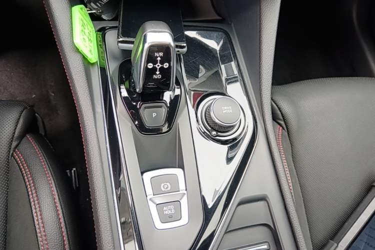 Used Lynk & Co 03 2020 1.5TD DCT Sport Edition Gear Lever