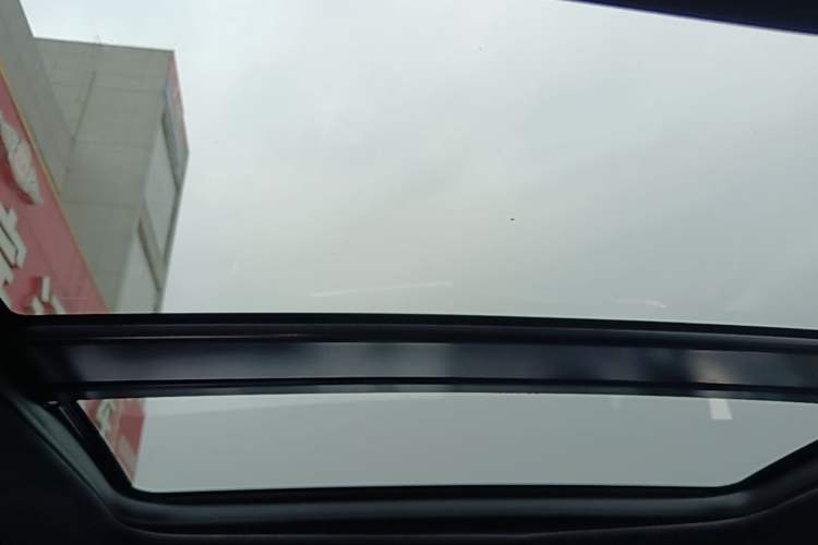 Used Lynk & Co 03 2020 1.5TD DCT Sport Edition Headliner