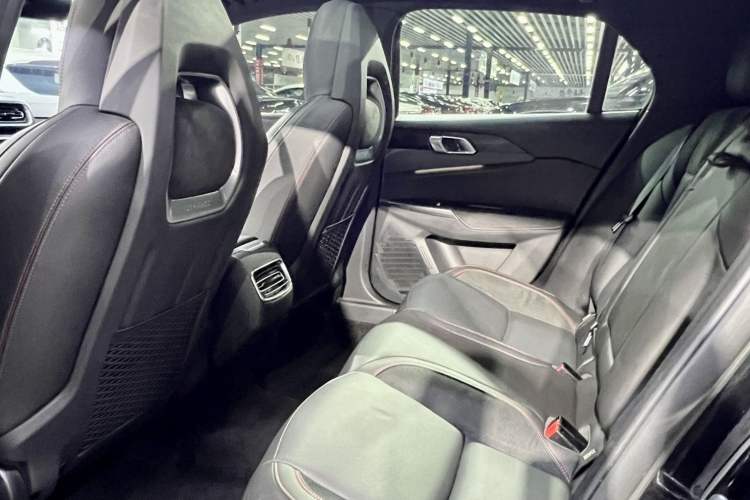 Used Lynk & Co 03 2020 2.0TD Automatic Jing Pro Edition Interior 3