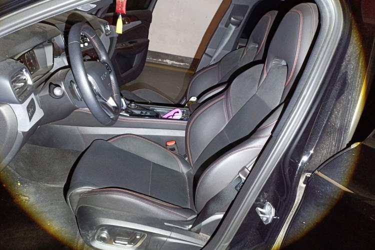 Used Lynk & Co 03 2020 1.5TD DCT JingPro Edition Left Front Seat