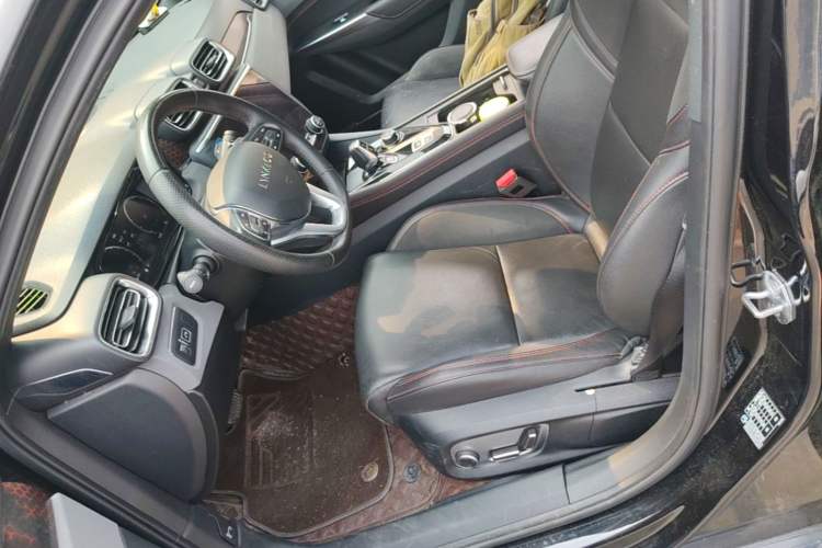 Used Lynk & Co 03 2020 1.5TD DCT JingPro Edition Left Front Seat