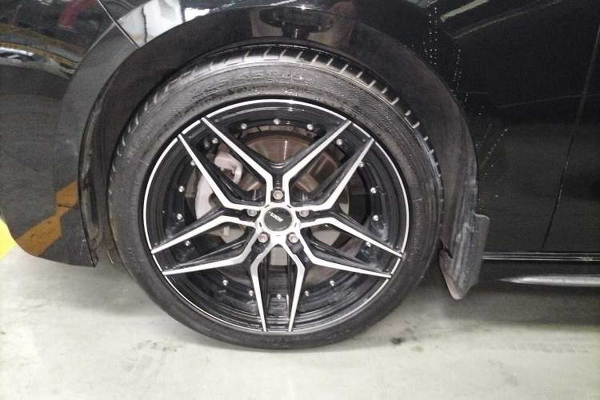 Used Lynk & Co 03 2020 2.0TD Automatic Trend Edition Left Front Wheel Hub