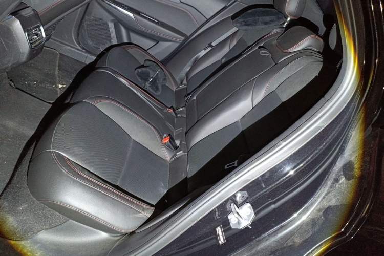 Used Lynk & Co 03 2020 1.5TD DCT JingPro Edition Left Rear Seat