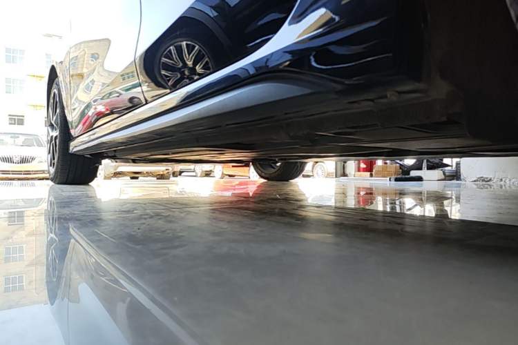 Used Lynk & Co 03 2020 1.5TD DCT JingPro Edition Left Side Sill