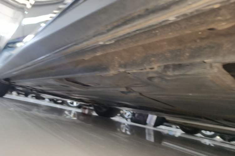 Used Lynk & Co 03 2020 2.0TD Automatic Trend Edition Left Side Sill