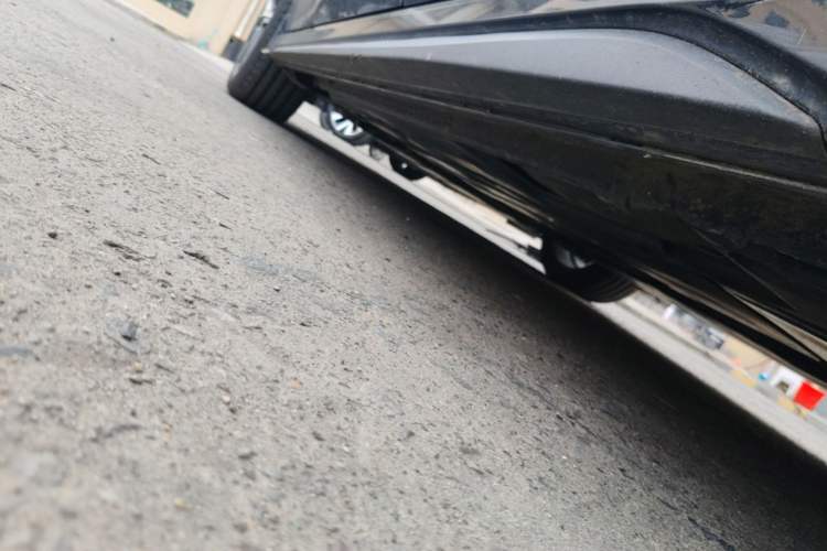 Used Lynk & Co 03 2020 1.5TD DCT JingPro Edition Left Side Sill