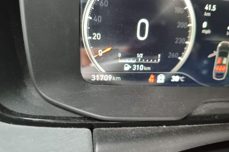 Used Lynk & Co 03 2020 2.0TD Automatic Jing Pro Edition Odometer Close Up