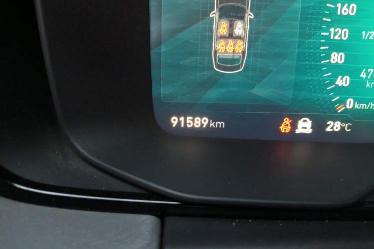 Used Lynk & Co 03 2020 1.5TD DCT JingPro Edition Odometer Close Up