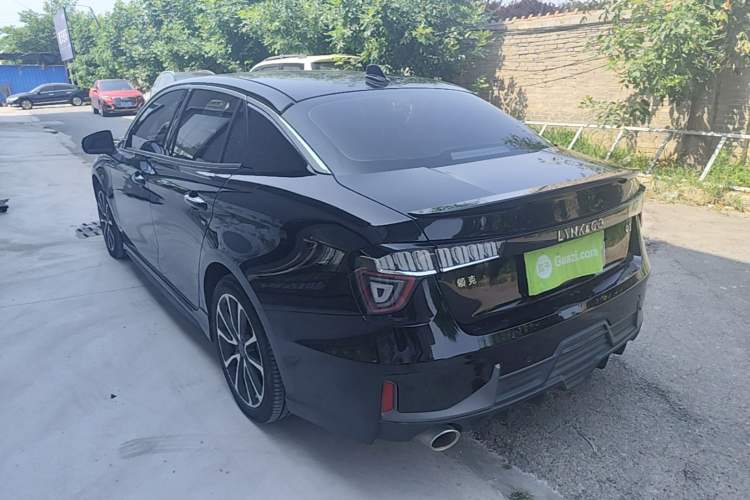 Used Lynk & Co 03 2020 1.5TD DCT Sport Edition Rear Left 45 Deg