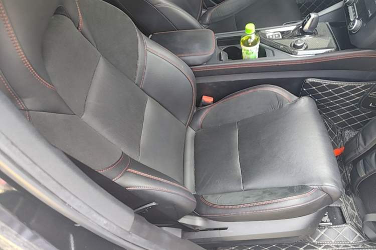 Used Lynk & Co 03 2020 1.5TD DCT Sport Edition Right Front Seat