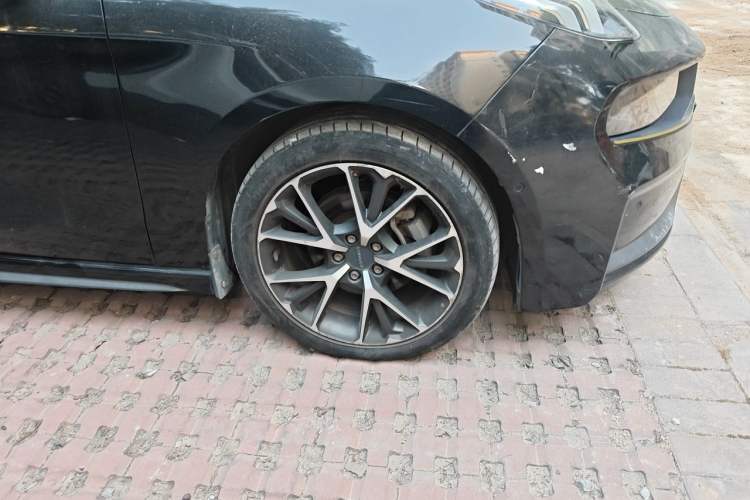 Used Lynk & Co 03 2020 1.5TD DCT JingPro Edition Right Front Wheel Hub