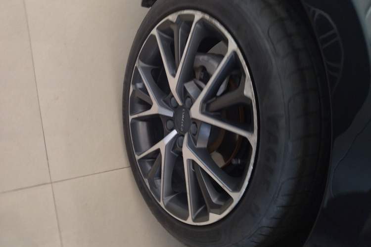 Used Lynk & Co 03 2020 1.5TD DCT JingPro Edition Right Rear Wheel Hub