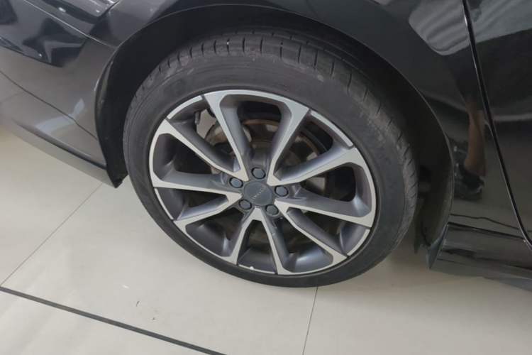 Used Lynk & Co 03 2020 2.0TD Automatic Trend Edition Right Rear Wheel Hub