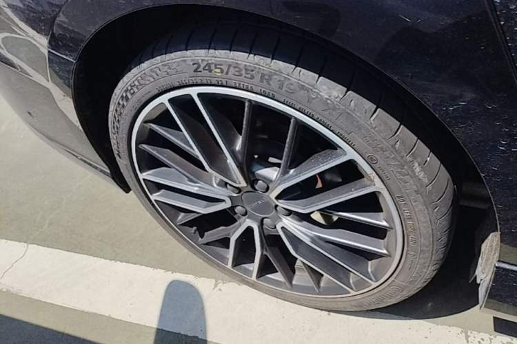 Used Lynk & Co 03 2020 03+ 2.0TD Automatic Wind-Chasing Edition Right Rear Wheel Hub