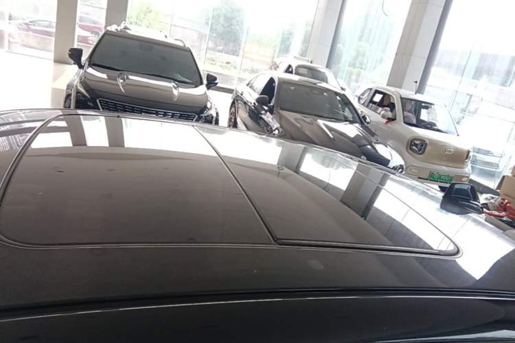 Used Lynk & Co 03 2020 2.0TD Automatic Jing Pro Edition Roof