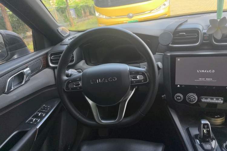 Used Lynk & Co 03 2020 1.5TD DCT JingPro Edition Steering Wheel
