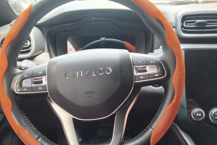 Used Lynk & Co 03 2020 2.0TD Automatic Jing Pro Edition Steering Wheel