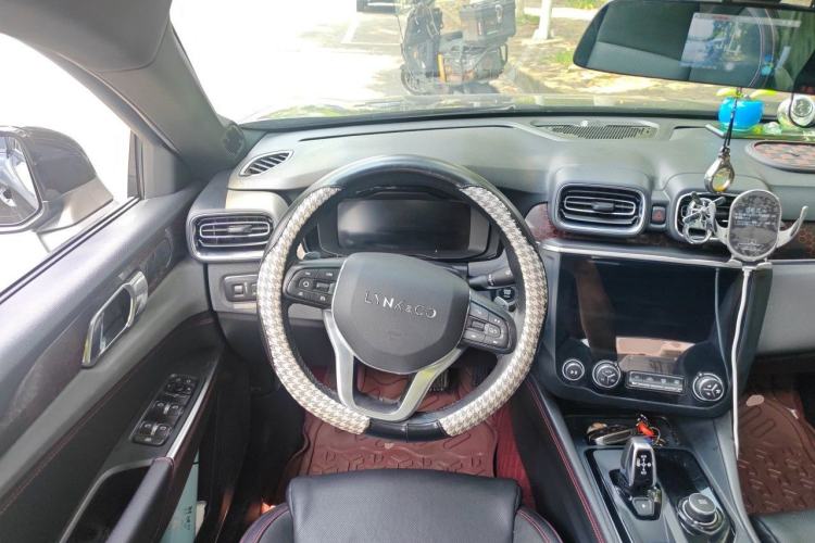 Used Lynk & Co 03 2020 1.5TD DCT Sport Edition Steering Wheel