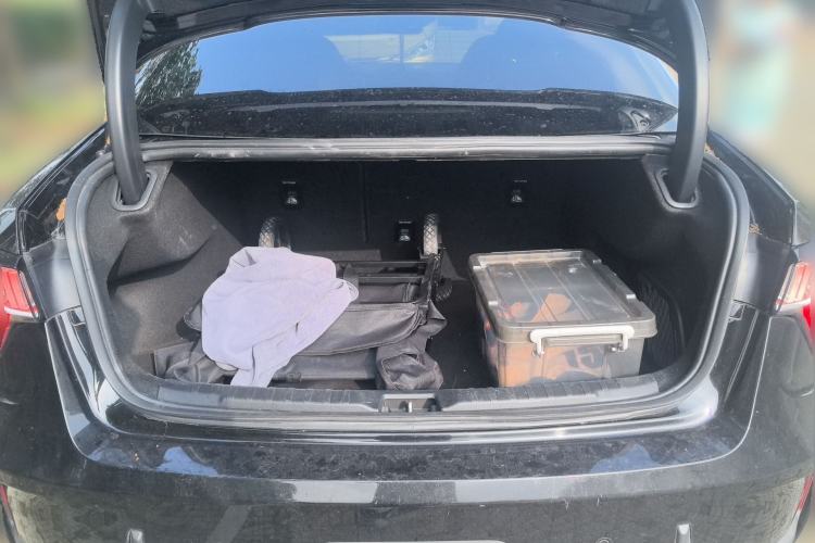 Used Lynk & Co 03 2020 1.5TD DCT JingPro Edition Trunk