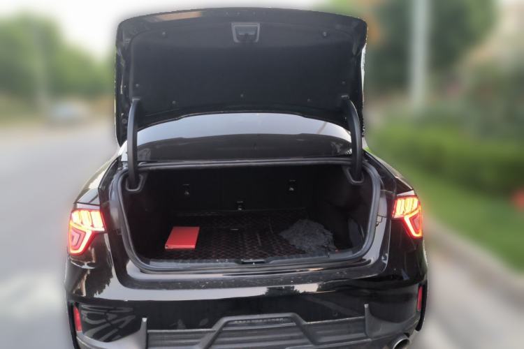 Used Lynk & Co 03 2020 1.5TD DCT JingPro Edition Trunk