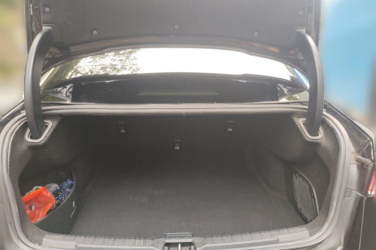 Used Lynk & Co 03 2020 1.5TD DCT JingPro Edition Trunk