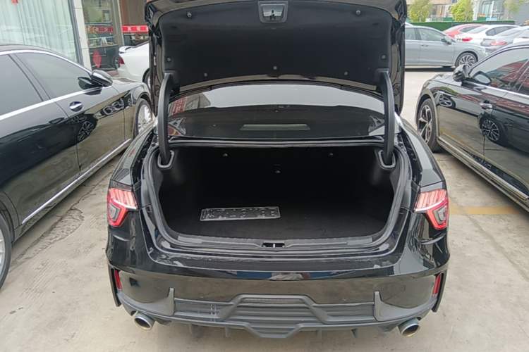 Used Lynk & Co 03 2020 1.5TD DCT Sport Edition Trunk