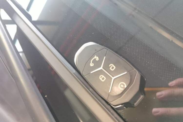 Used Lynk & Co 03 2020 2.0TD Automatic Jing Pro Edition Vehicle Key