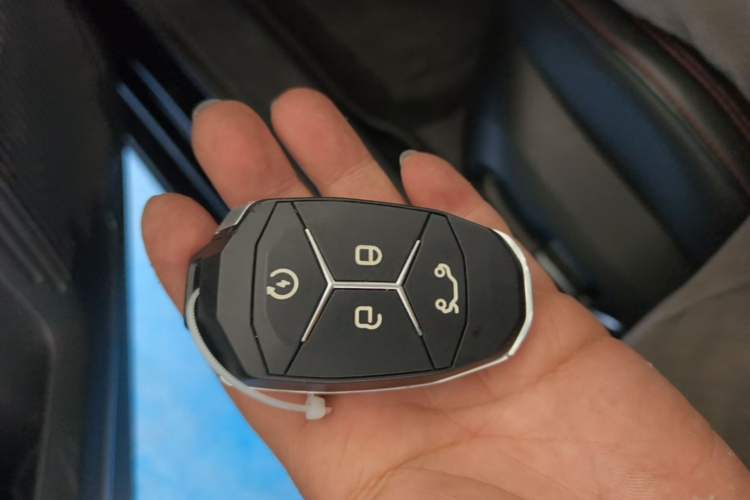 Used Lynk & Co 03 2020 2.0TD Automatic Trend Edition Vehicle Key