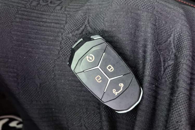 Used Lynk & Co 03 2020 2.0TD Automatic Jing Pro Edition Vehicle Key