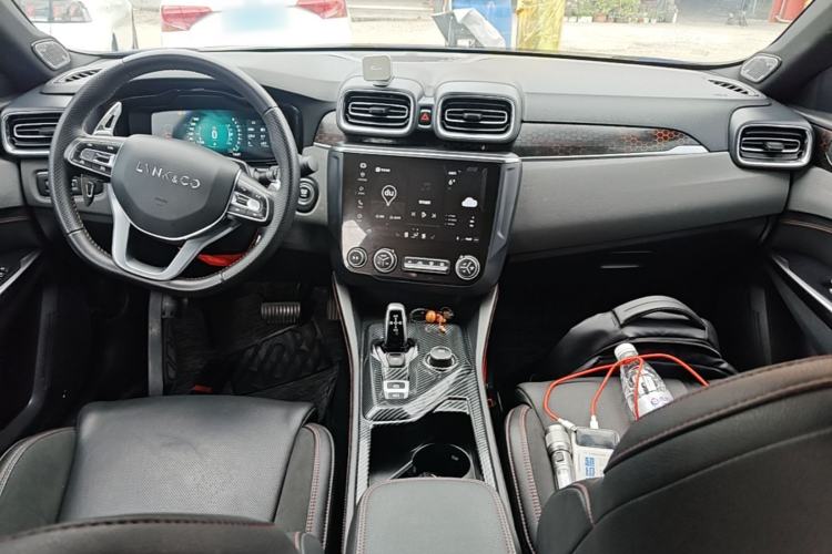 Used Lynk & Co 03 2020 1.5TD DCT JingPro Edition Center Console