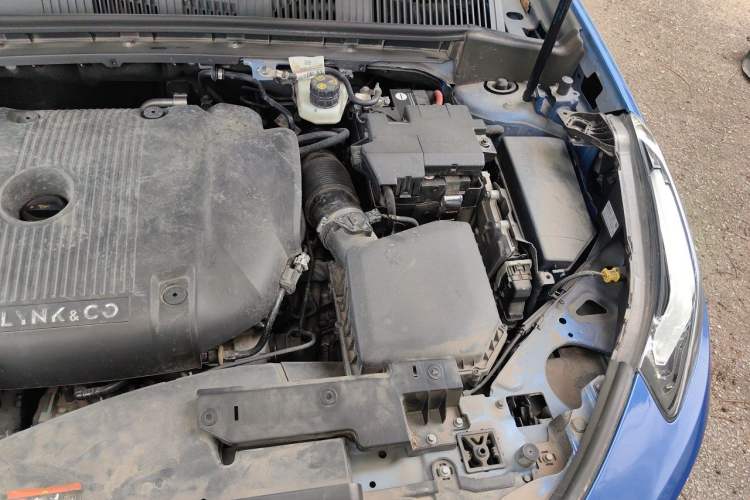 Used Lynk & Co 03 2020 2.0TD Automatic Jing Pro Edition Engine Bay Left