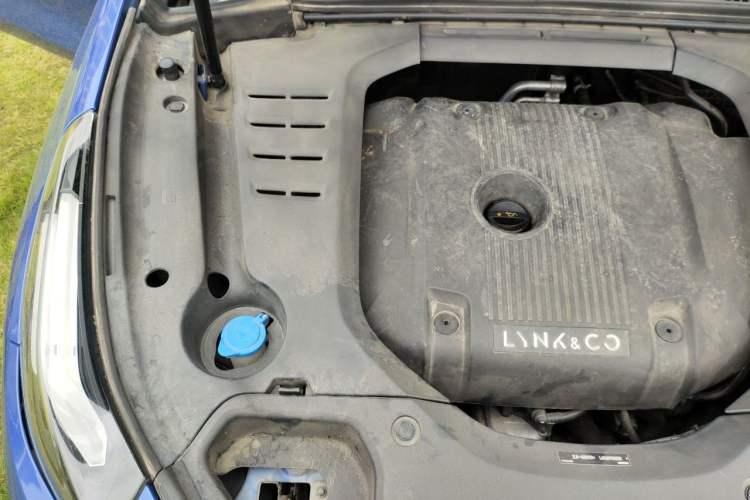 Used Lynk & Co 03 2020 2.0TD Automatic Trend Edition Engine Bay Right